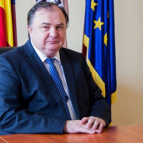 Vasile ŢOPA